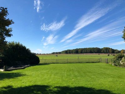 Traumhaftes Landhaus mit herrlichem Blick in Ortsrandlage