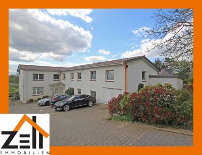 * Komfortable 2-Zimmer-Wohnung * Terrasse * Duschbad * EBK * Pkw-Stellplatz u.a.m.