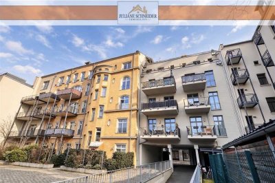 Seltene architektonische Symbiose – Denkmalgeschützter Altbau trifft modernen Neubau