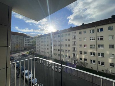 * modernes, komplett möbliertes Apartment mit Balkon im Stadtzentrum *