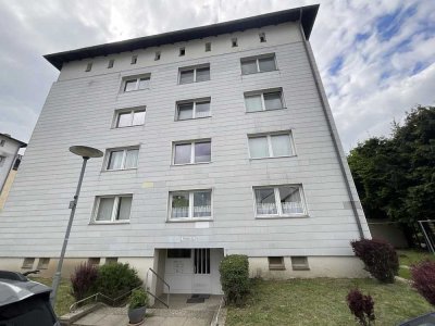 Frisch renovierte 2,5 Zimmer mit modernisiertem Duschbad und separatem WC