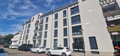 Wunderschöne 4 Zimmer Penthauswohnung mit offener Küche und großer Dachterrasse zu vermieten!