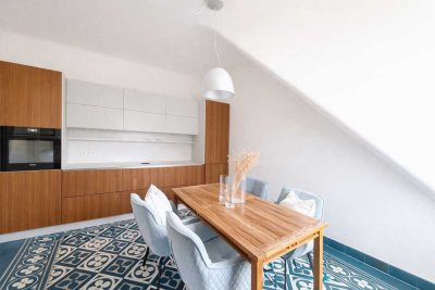 Altbaujuwel, komplett renoviert, exkl. Traumküche, 173 m² Wohnfläche, zzgl. ausgebautes DG