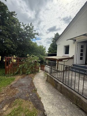 Gemütliche Doppelhaushälfte mit kleinem Garten, Terrasse und zwei Schlafzimmern