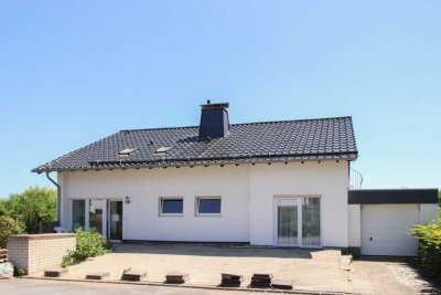 Wohnen in der Natur: Dachgeschosswhg. mit Gartenmitbenutzung und Terrasse