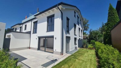 KFW 40 Plus! Hochwertiges 5 Zi. Haus in Haus mit Süd/Garten zur Kapitalanlage in Waldtrudering.