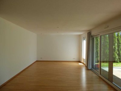 Schöne 3-Raum-EG-Wohnung mit gehobener Ausstattung und Privatgarten in Paderborn