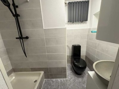 Exklusive, vollständig renovierte 2-Zimmer-Wohnung in Bad