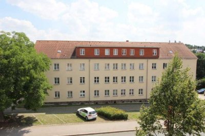 Großzügige, helle 3-Raum Wohnung mit Balkon in Leumnitz!