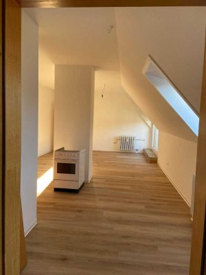 Helle 2 Zimmer-Seniorenwohnung für Paare ab 60 Jahren mit WBS