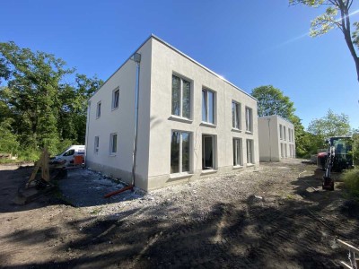 Bezugsfertige Doppelhaushälfte mit Gründach