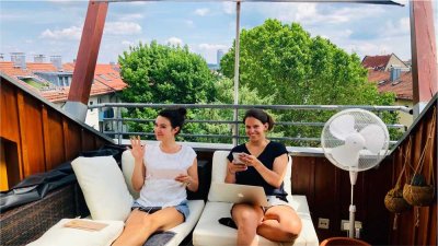 Neuwertige 3,5-Zimmer-Maisonette-Wohnung mit Einbauküche und Blick über Nürnberg