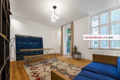 IMMOBERLIN.DE - Ersteinzug nach Sanierung 2025! Stilvolle Altbauwohnung mit Balkon & Mobiliar