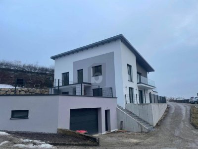 Preisreduktion! GROßZÜGIG MIT POOL, TERRASSE &amp; BALKON ? INDIVIDUELL FERTIGSTELLBAR