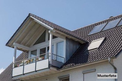 Ferienhaus mit Terrasse und Carport