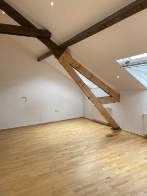 Stilvolle 2-Zimmer-Dachgeschosswohnung mit gehobener Innenausstattung in Stolberg