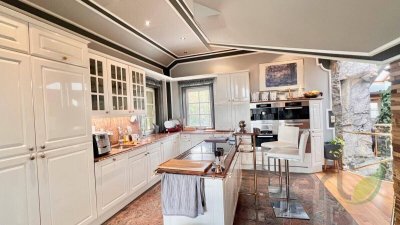 Prunkvolles Einfamilienhaus mit Wellness Bereich und Outdoor-Pool – Anif
