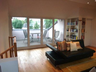 Sanierte Altbau Maisonette mit Balkon