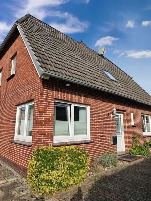 Provisionsfrei!
Ein-/Zweifamilienhaus in Klein-Scharrel zu verkaufen!