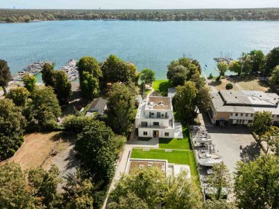 Designer Luxus Wohnung in absolut erster Wasserlinie Am Großen Wannsee mit Privatem Parkplatz