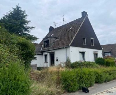 Ein charmantes EFH mit Potenzial... und großem Garten