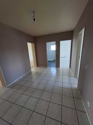 Geräumige 4-Zimmer-Wohnung in Rodenbach