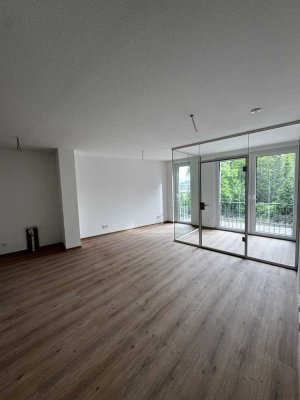 2-Zimmer-Wohnung mit Wintergarten und hervorragender Verkehrsanbindung