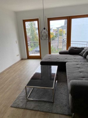 Moderne 2-Zimmer-Wohnung mit Balkon und Einbauküche - ab sofort