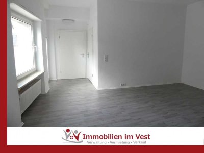 ***NEU im Angebot*** renovierte Etagenwohnung sucht neue Mieter