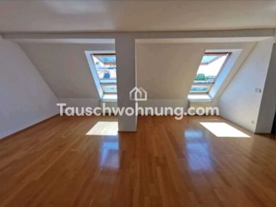 Tauschwohnung: Helle Dachgeschosswohnung nahe Zentrum