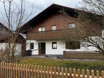 Herrliche Doppelhaushälfte mit großzügigen Garten in bester Lage