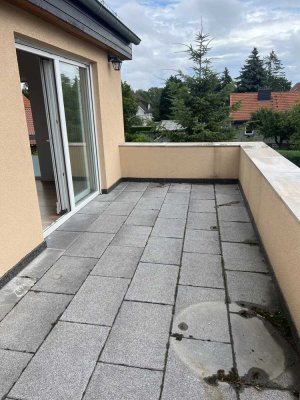 Sanierte 3,5-Zimmer-Wohnung mit Balkon und EBK in Schönefeld