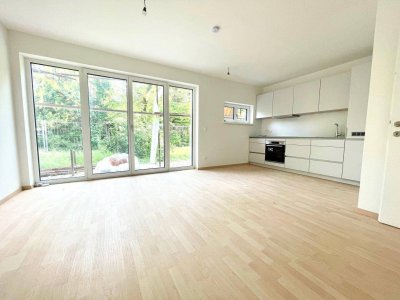 U1 LEOPOLDAU - TRAUMHAFTE WOHNUNG MIT EIGENGARTEN - IDYLLISCHE GRÜNRUHELAGE - PARKPLATZ