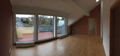 3 Zimmer Dachgeschoßwhg. mit Loggia & Einbauküche in Pulheim Stommeln