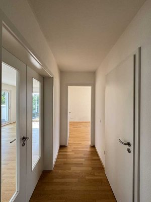 Penthouse-Flair in Obersendling: 3-Zimmer-Dachterassenwohnung & TG-Stellplatz