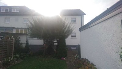 Sanierte 3-Zimmer-Wohnung mit Einbauküche und gemütlichem Kachelofen in Trossingen