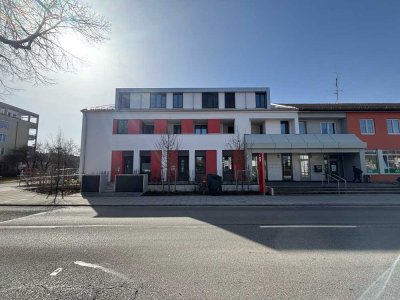 Attraktive 4-Zimmerwohnung in Feldmoching in unmittelbarer U-Bahn nähe