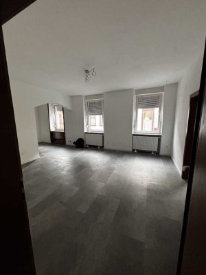 Erstbezug nach Sanierung: Ideal für Pendler!