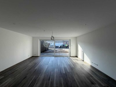 NEU IN STRAUBING – SOFORT EINZIEHEN & WOHLFÜHLEN - generalsanierte DHH zu vermieten!