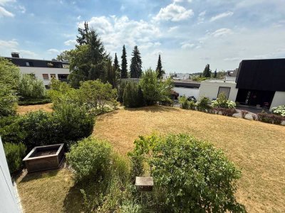 Große Wohnung mit 124 m² Wfl., 4 Zi., EBK, Tageslichtbad, G-WC, 15 m² Balkon, Garage, ruhige Lage!