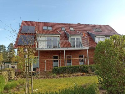 Neuwertige 3,5-Zimmer-Maisonette-Wohnung mit Balkon und EBK