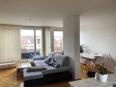 ZOOVIERTEL | moderne und geräumige 2-Zimmer-Wohnung mit Dachterrasse, PKW-Stellplatz und Einbauküche