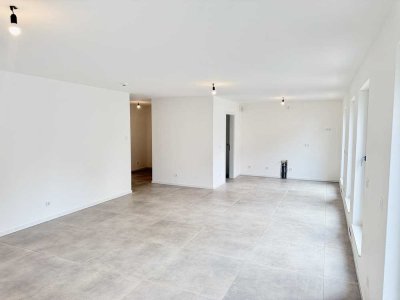 +++ Exklusive 4-Zimmer-Erdgeschosswohnung + TG-Stellplatz in zentraler Lage von Hilden