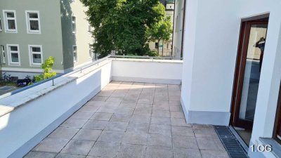 Von Privat -zentrales Wohnen mitten im Grünen - Zweifamilienhaus