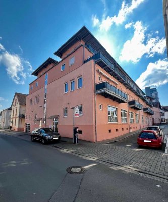 KL – Wohnen in der Innenstadt 
Attraktive Eigentumswohnung im 1.OG m. 2 Zi., EBK, Bad u. Balkon