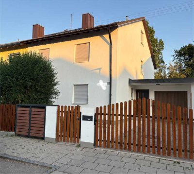 Vollständig renovierte 6-Zimmer-Doppelhaushälfte mit geh. Innenausstattung in Putzbrunn