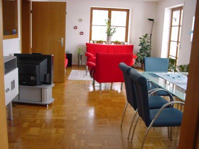 Lichtdurchflutete 3‑Zimmer Wohnung mit Südwest Balkon in Dornstadt