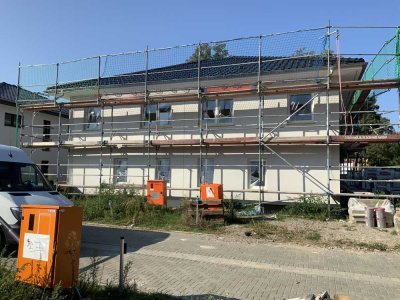 Neubau Doppelhaushälfte in Biesdorf - Preis für Haus und Grundstück.