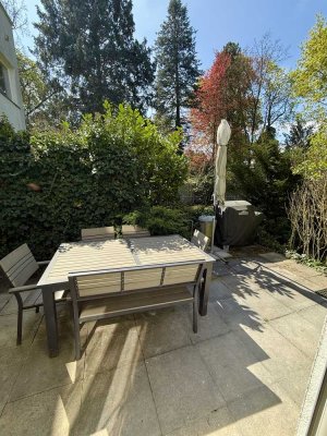 Reihenend-Haus frisch saniert mit idyllischen Garten-Blick im Grunewald, 4x Bäder
