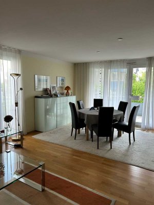 Attraktive 3,5-Zimmer-Wohnung mit gehobener Innenausstattung und EBK in Winnenden